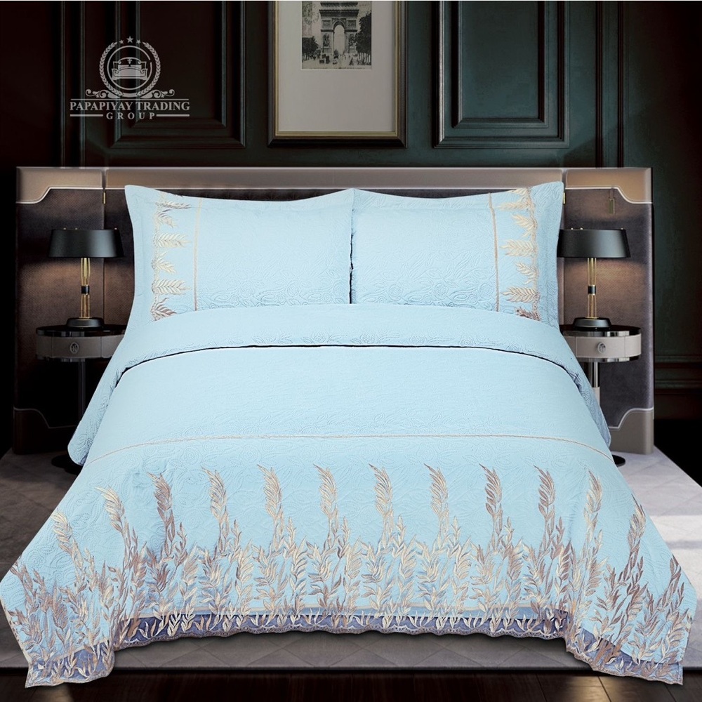 Elegant Blue Bedding Set